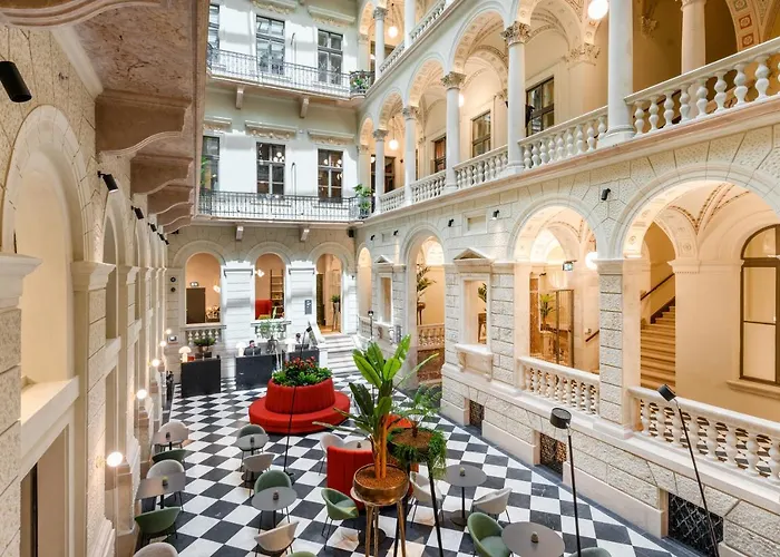 Oktogon Haggenmacher By Continental Group Hotel 4*