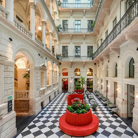 Oktogon Haggenmacher By Continental Group Hotel