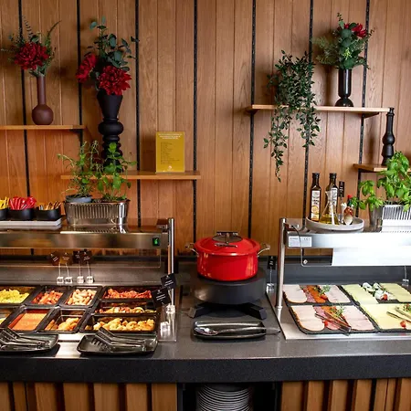 Oktogon Haggenmacher By Continental Group 4*