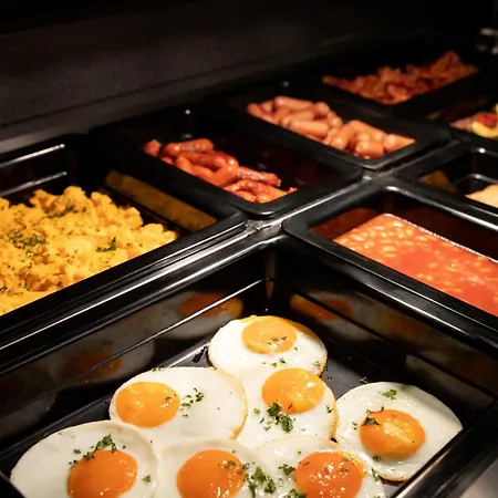 Hotel Oktogon Haggenmacher By Continental Group