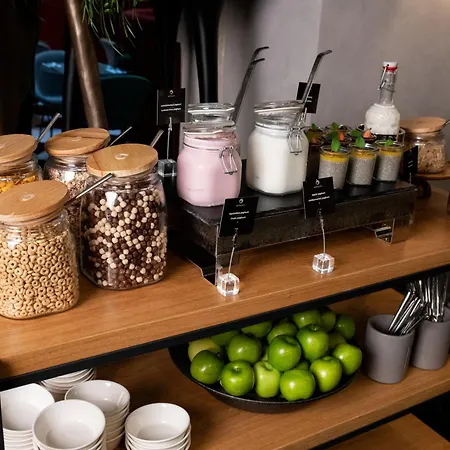 Oktogon Haggenmacher By Continental Group Hotel 4*