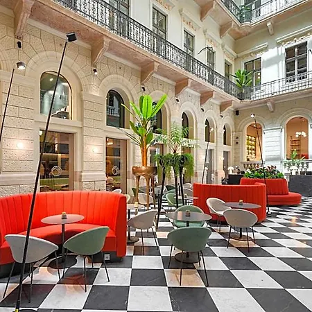Oktogon Haggenmacher By Continental Group Hotel