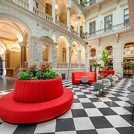 Hotel Oktogon Haggenmacher By Continental Group 4*