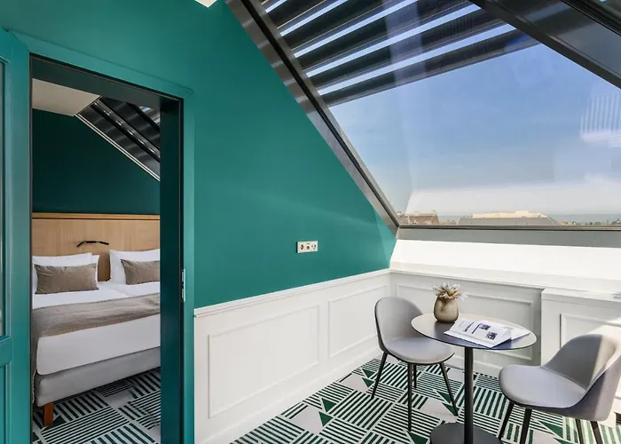 Hotel Oktogon Haggenmacher By Continental Group 4*