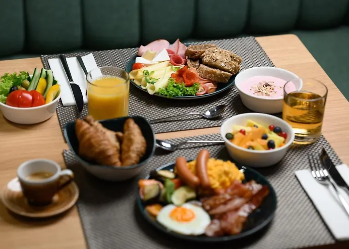 Oktogon Haggenmacher By Continental Group Hotel 4*