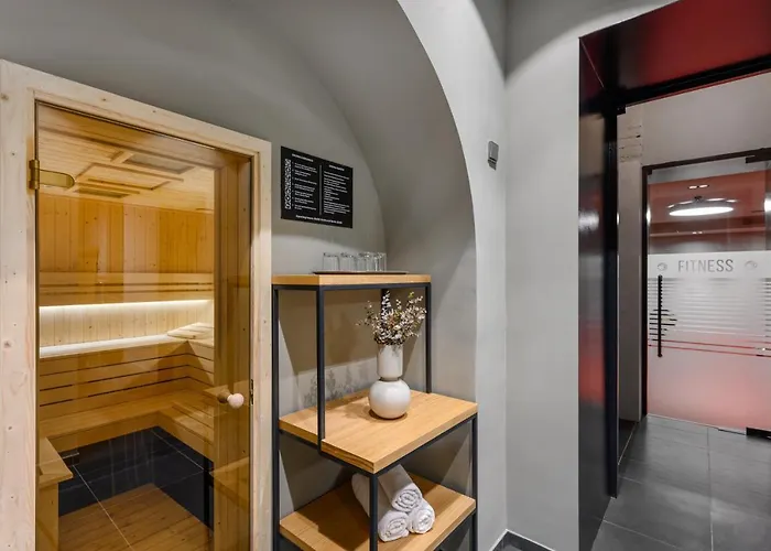 Oktogon Haggenmacher By Continental Group 4*