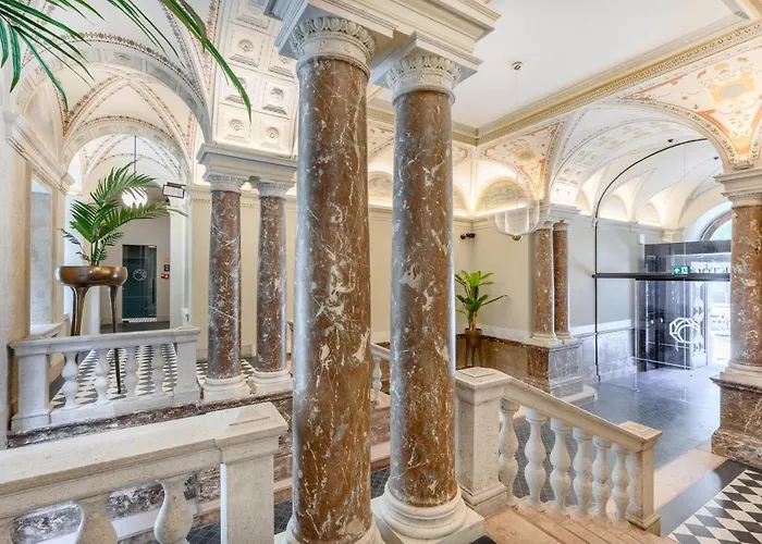 Oktogon Haggenmacher By Continental Group 4*