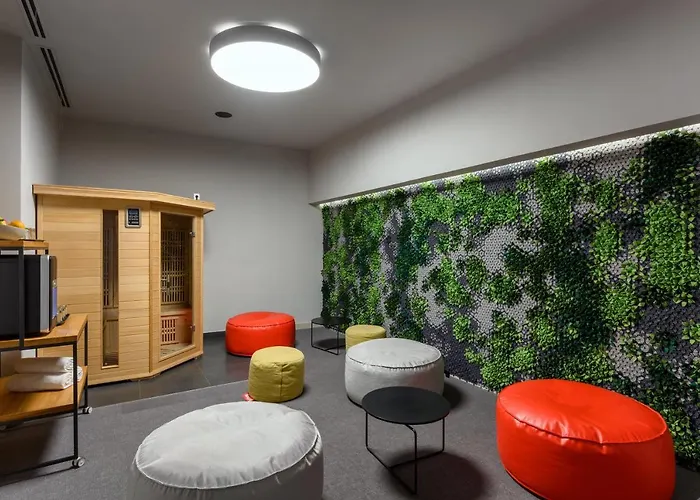 Oktogon Haggenmacher By Continental Group Hotel 4*