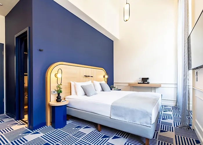 Hotel Oktogon Haggenmacher By Continental Group 4*