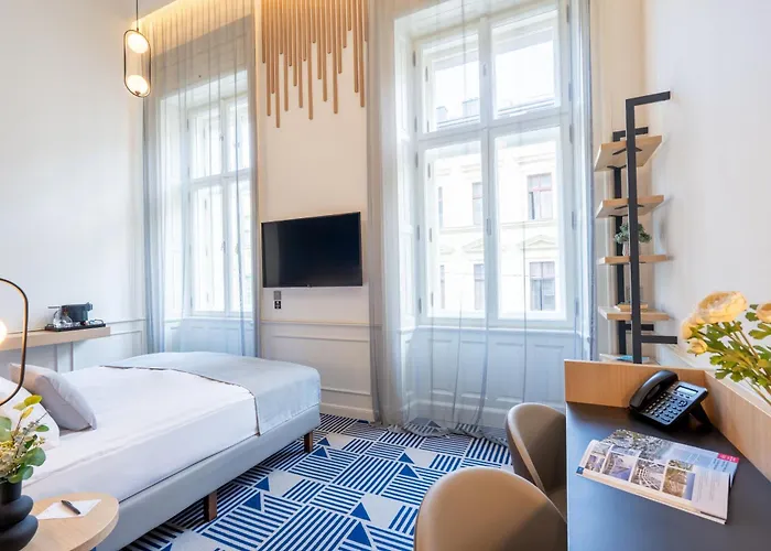 Oktogon Haggenmacher By Continental Group Hotel