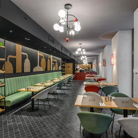 Oktogon Haggenmacher By Continental Group Otel 4*